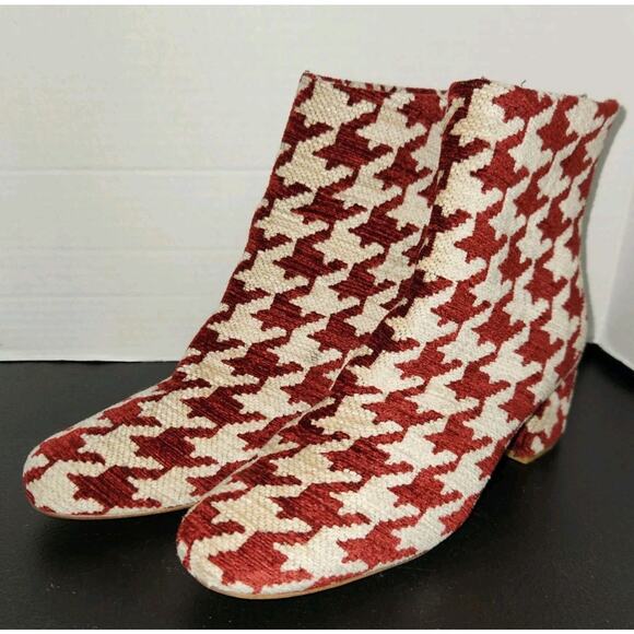Free People Tapestry Houndstooth Block Heeled Ankle‎ Boots Size 39 /US 9 NWOT - Picture 1 of 13